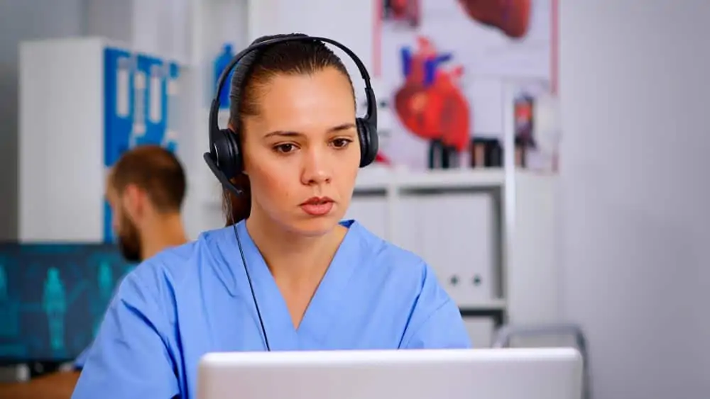 iMedat's virtual medical scribes offer many advantages to clinicians.