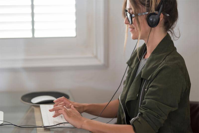 iMedat's psychology transcription services mean we can be working on the notes from your last patient encounter while you meet with your next client.